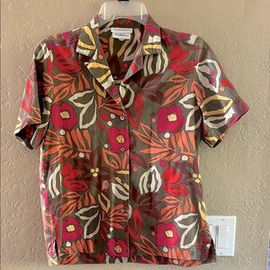 Vintage Evan Picone Women’s button down short sleeves floral print size 4